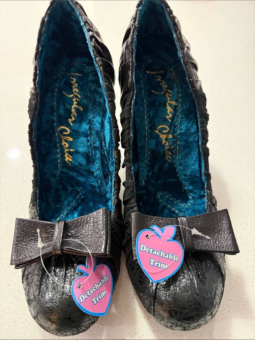 Irregular Choice Black Crackle with Detachable Bow Shoes Size 10 NWT